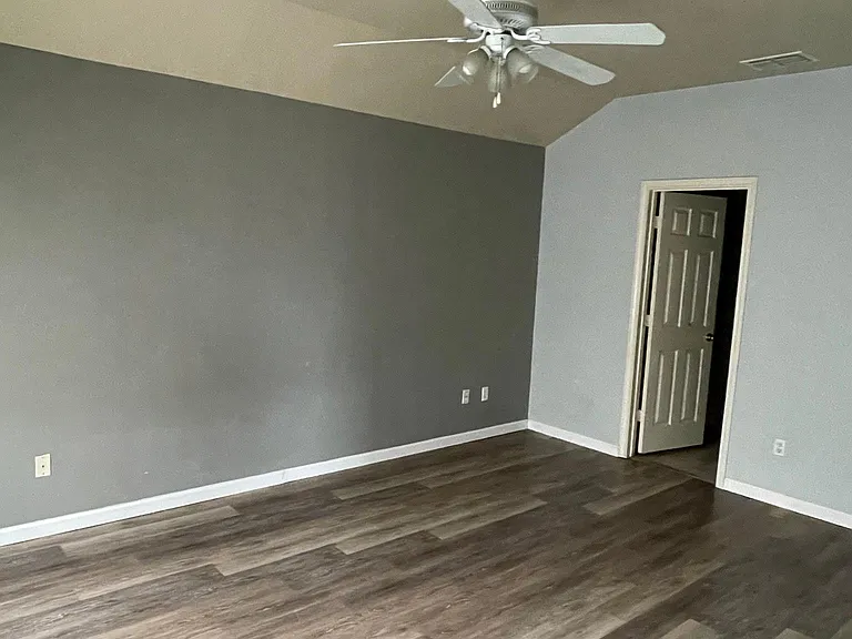 1027 Cupertino St — Photo 5