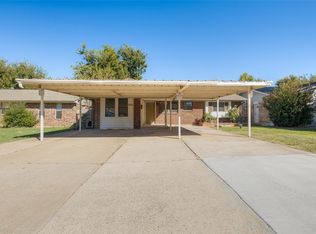 1025 NW 20th St, Moore, OK 73160