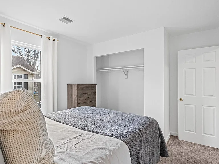 209 Errol Ln — Photo 20