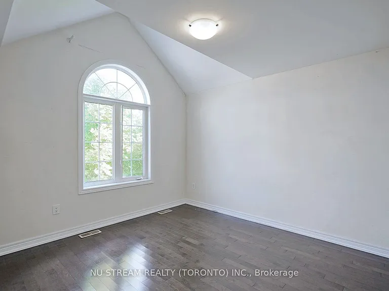 73 Serano Cres — Photo 27