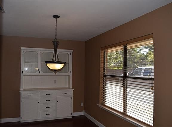 5th image of 9009 Hickory Hill Dr