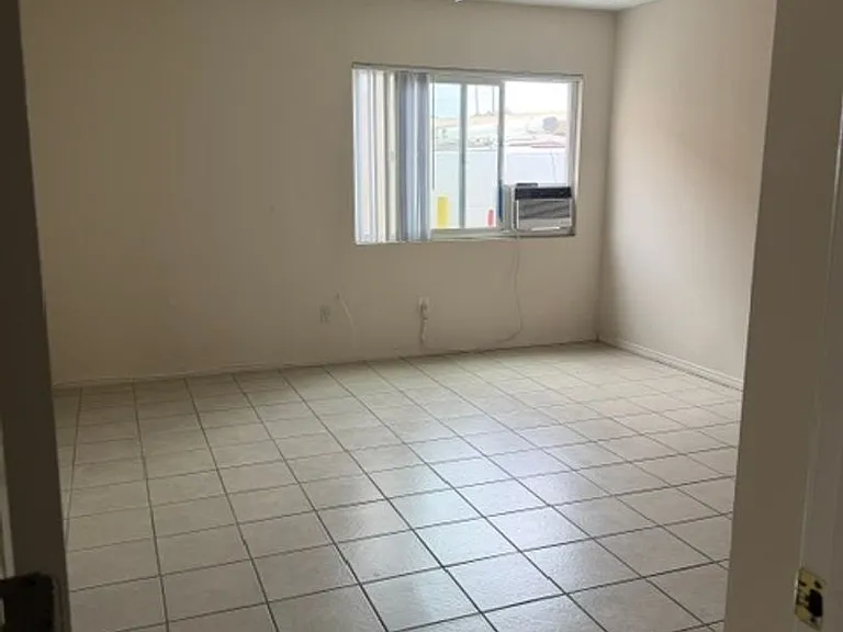 1145 N West St — Photo 17