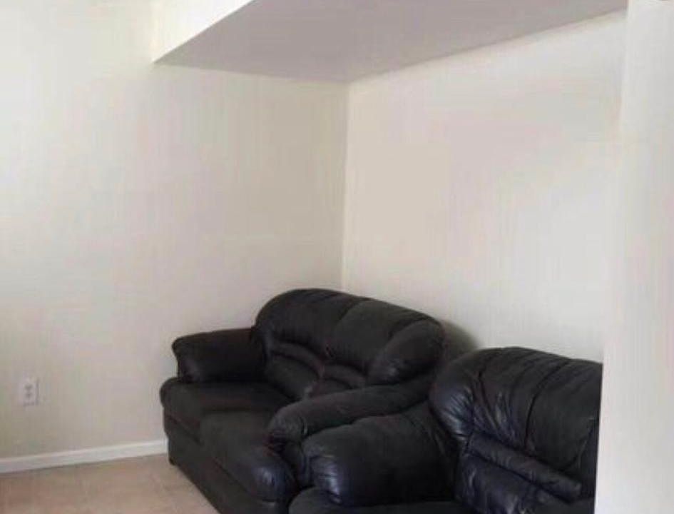 2nd image of 3360 Victory Blvd #Plp