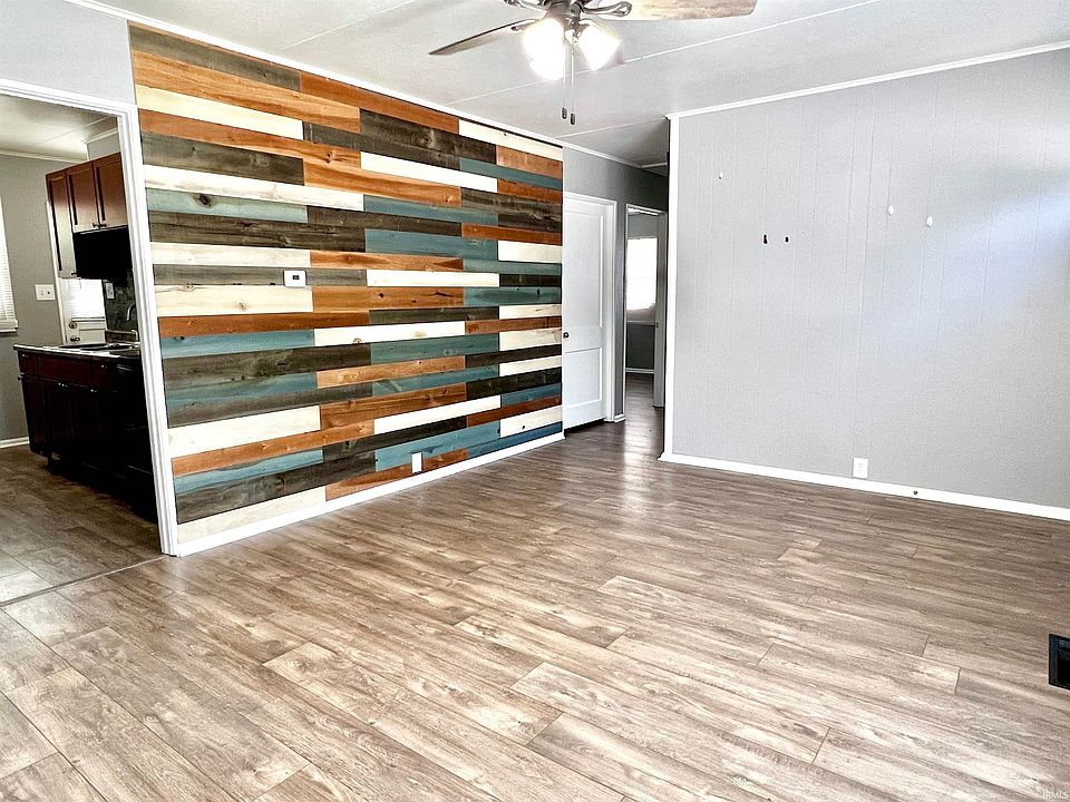 2nd image of 2362 Adams Ave