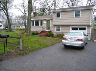 86 Wentworth Ave, Brockton, MA 02301