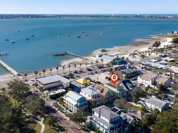 5429 Essex Ave S, Gulfport, FL 33707