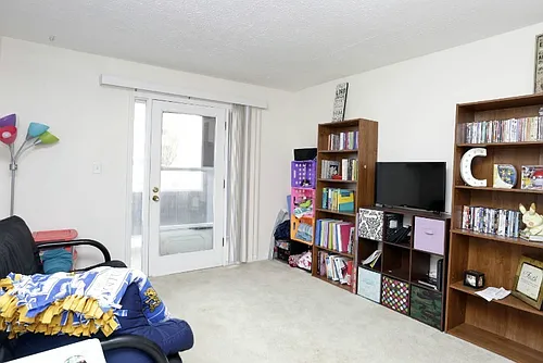 330 Rose Street Photo 1
