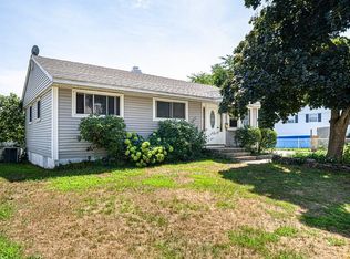 73 New York St, Lowell, MA 01854