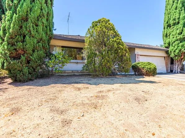 7558 Rainbow Dr, Cupertino, CA 95014