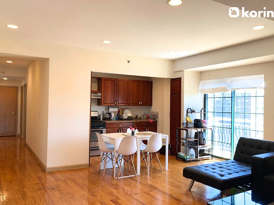 1st image of 5828 44th Ave APT 11E