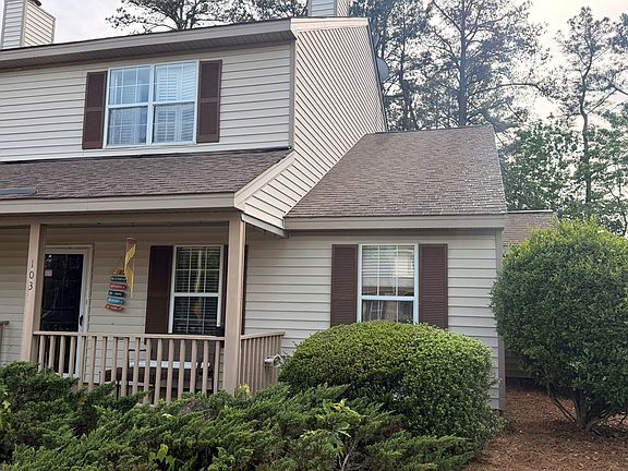 2nd image of 103 Lauren Cir