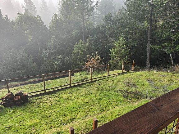 3rd image of 1653 Lilac Lane