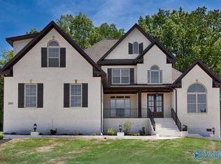 255 Idle Creek Dr, Huntsville, AL 35811