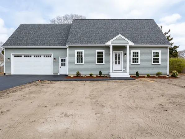 26 North Road, West Yarmouth, MA 02673