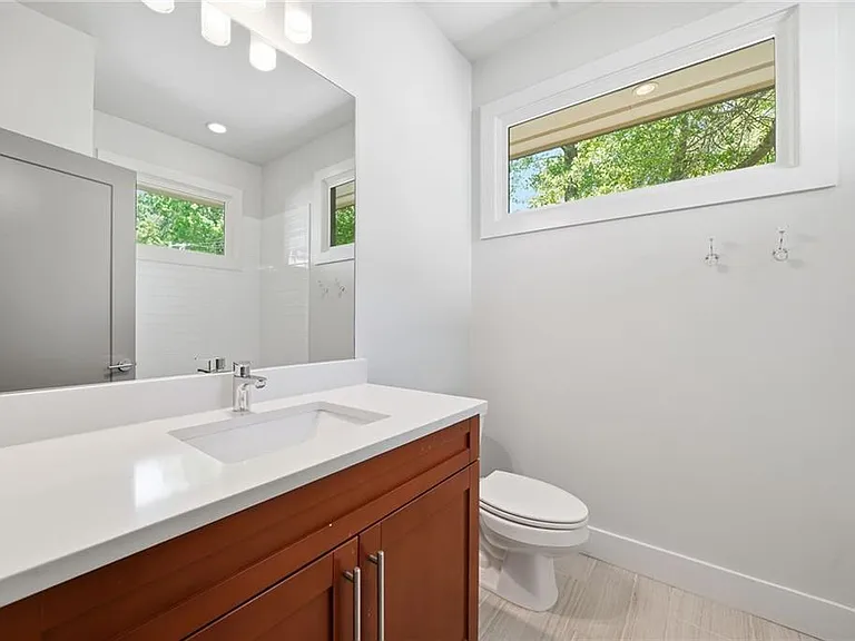 4373 Wieuca Rd NE — Photo 26