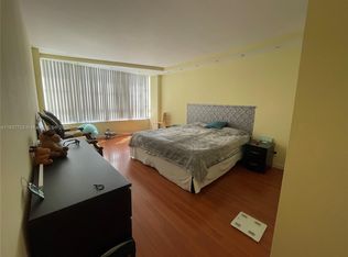 600 Three Islands Blvd APT 614, Hallandale, FL 33009