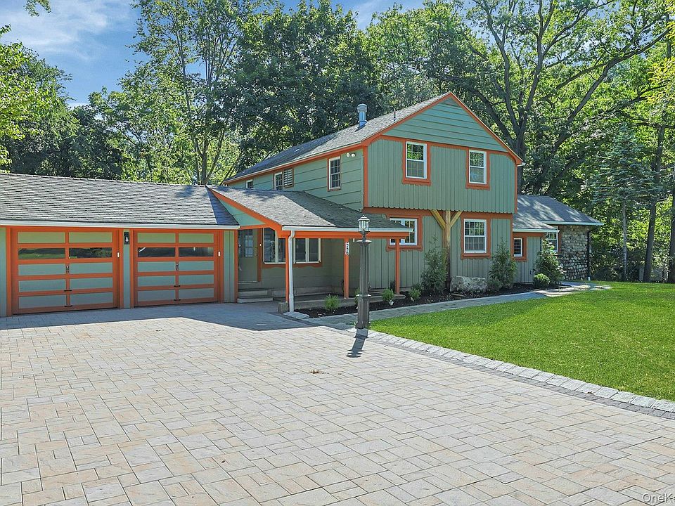 1st image of 556 Babbling Brook Lane