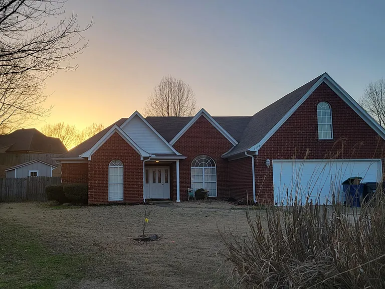 1573 Lyla Cv — Photo 2