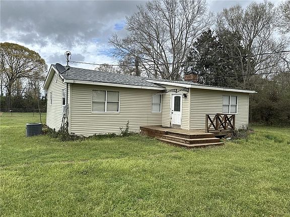 2nd image of 4330-4330 Sam Lewis Rd #F