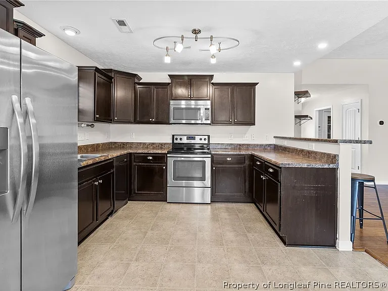 44 Schoomaker Ct — Photo 8