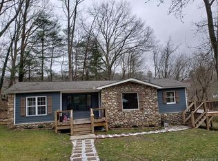 98 Wolf Park Cir, Asheville, NC 28804