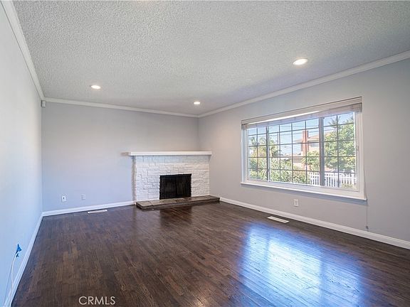 4th image of 2370 W 239th St