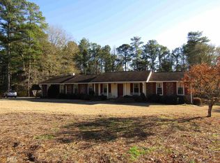 405 Castlewood Rd, Tyrone, GA 30290