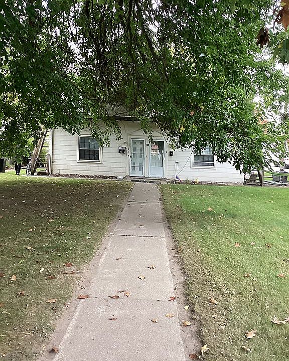 2nd image of 10 4th St