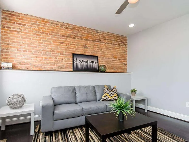 105 Bloomsberry St — Photo 9