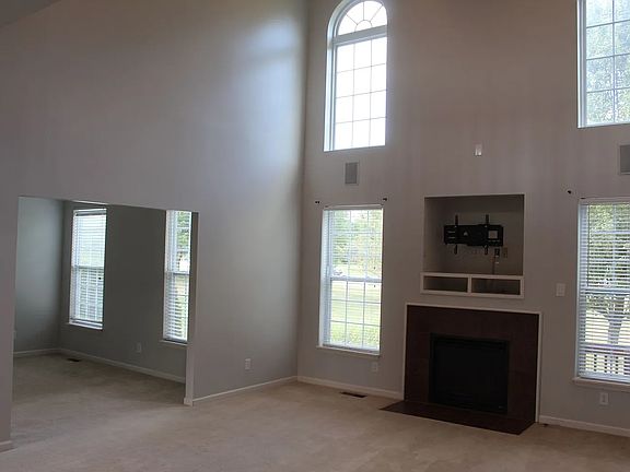 4th image of 8580 Cassia Dr