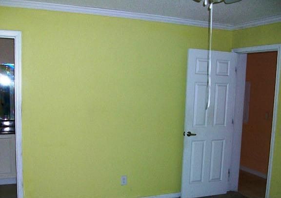 5th image of 104 Sevilla St E