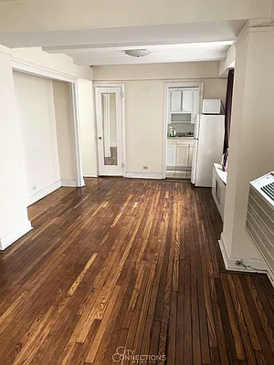 Rented by City Connections Realty | media 15