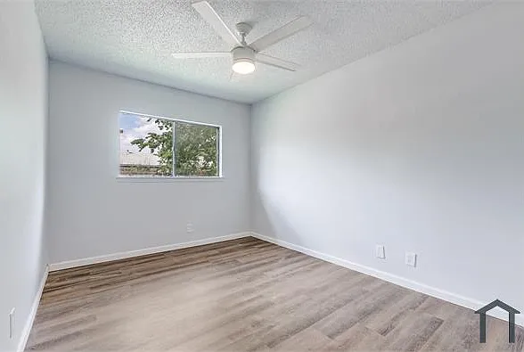 4847 Aspen Wood Dr — Photo 19