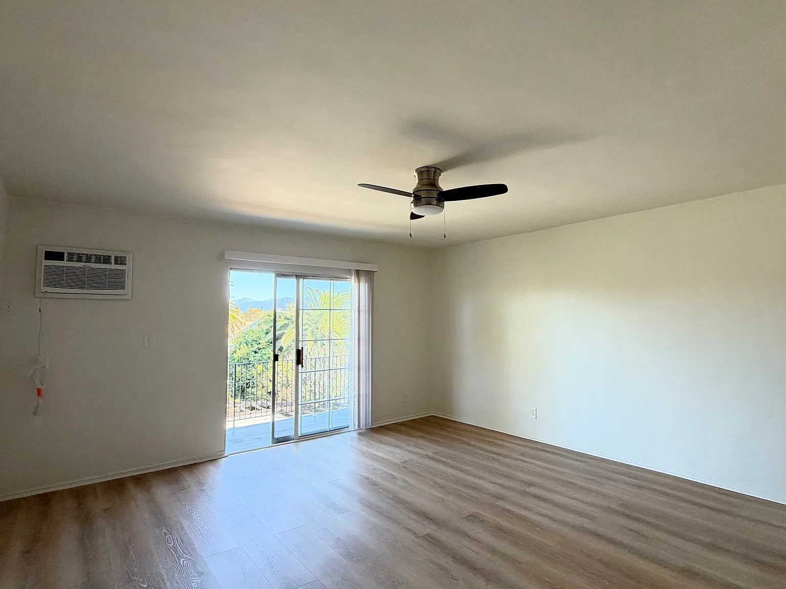 1 bed, 650 sqft, $1,850 — Photo 4