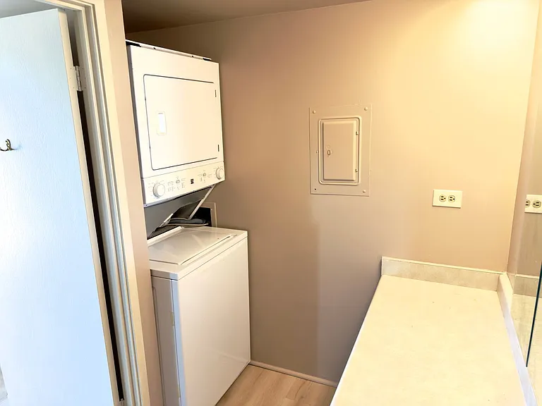 430 Keoniana St #606 — Photo 9