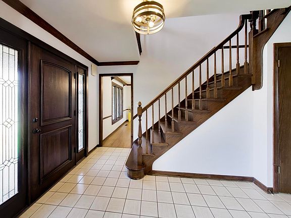 4th image of 6723 Kingswood Rd