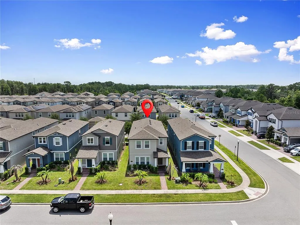 3 bed, 2.5 bath, 2322 sqft, $2,900 — Photo 3