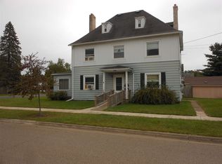 306 W Picnic St, Shawano, WI 54166