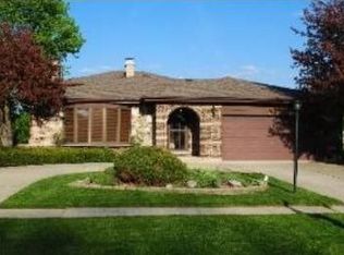 7229 Summit Rd, Darien, IL 60561