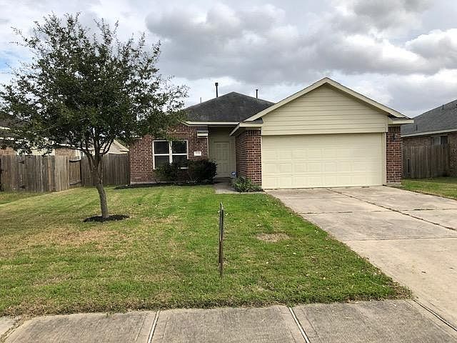 1st image of 3215 Quail Run Dr