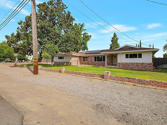 4th image of 6789 College Ave