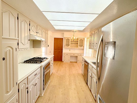 2nd image of 619 Jellison Blvd