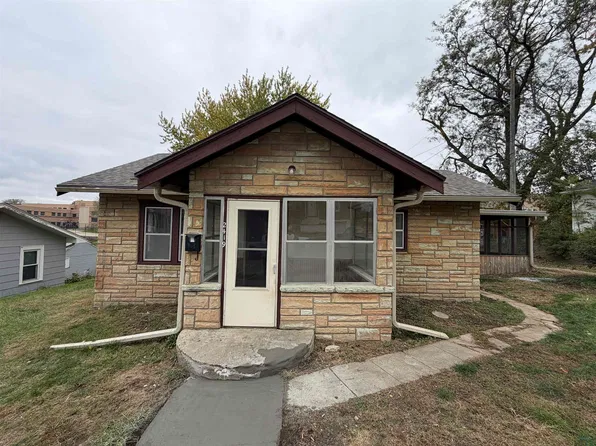 2419 S Newton St, Sioux City, IA 51106