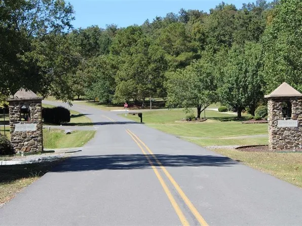 10 N Montcrest, Cullman, AL 35057