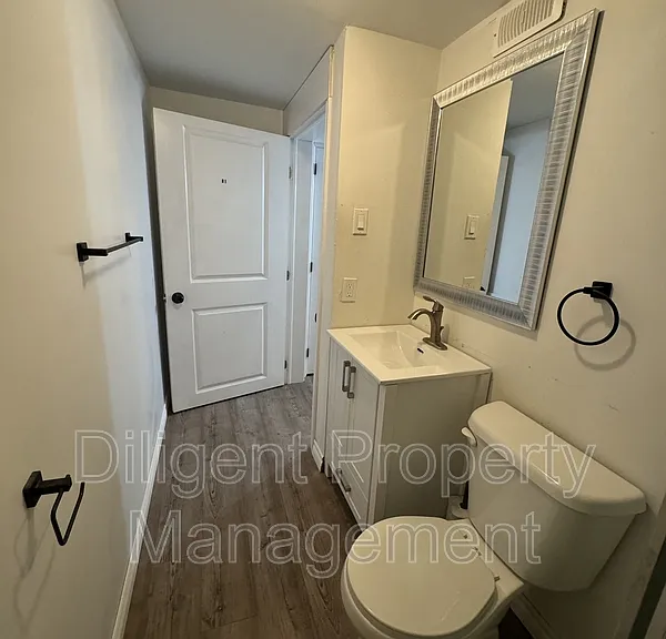 203 Rubidge St #201 — Photo 31