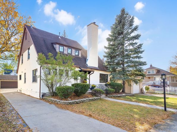 30 Richmond Ave, La Grange Park, IL 60526