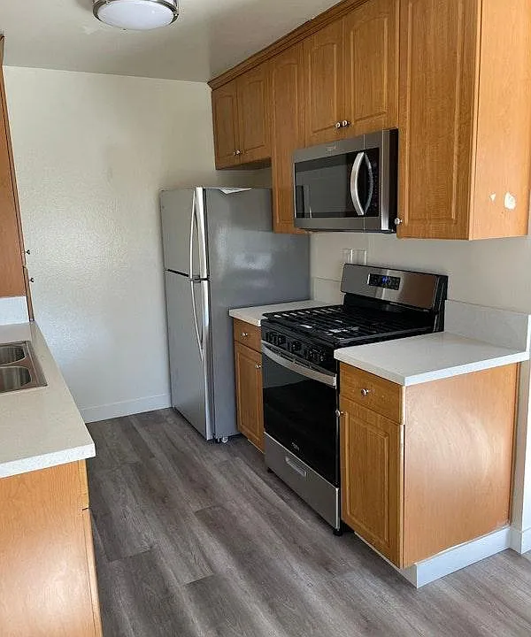 131-Whittier Terrace Apartments