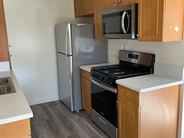 131-Whittier Terrace Apartments