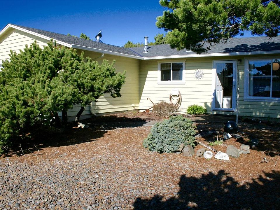 1st image of 325 Coronado Dr