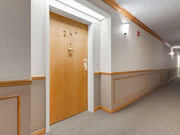 2nd image of 8535 W Bonaventure Dr SE #244